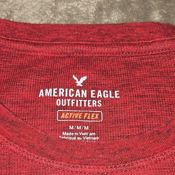 American Eagle Outfitters Red Active Flex Men's Shirt size medium - Picture 2 of 5